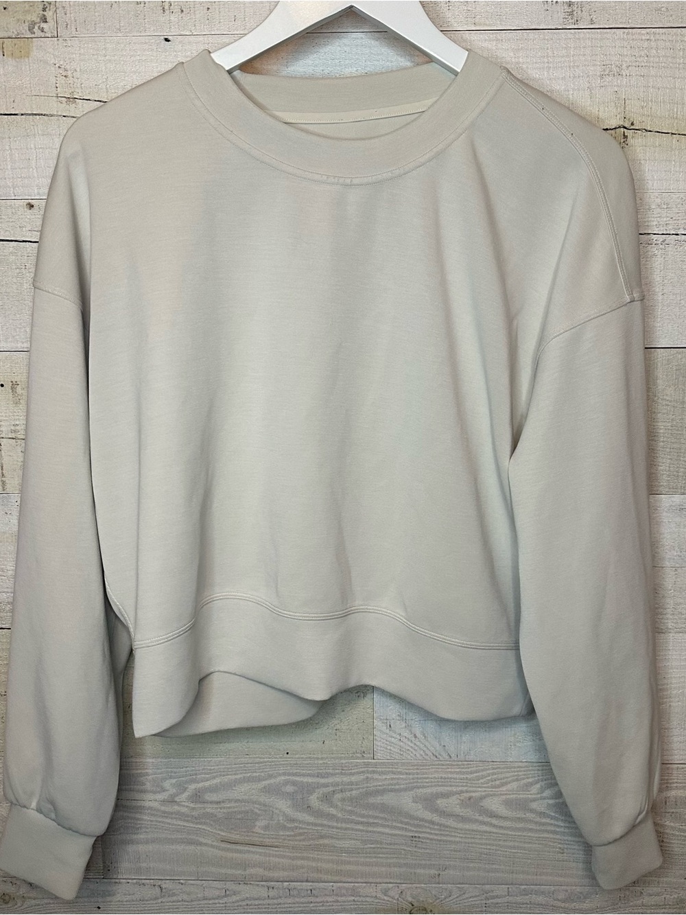 Lululemon Softstreme Perfectly Oversized Cropped Crew Mojave Tan size 6 - Picture 9 of 15